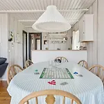 Σπίτι διακοπών Hira - 200m From The Sea By Interhome *