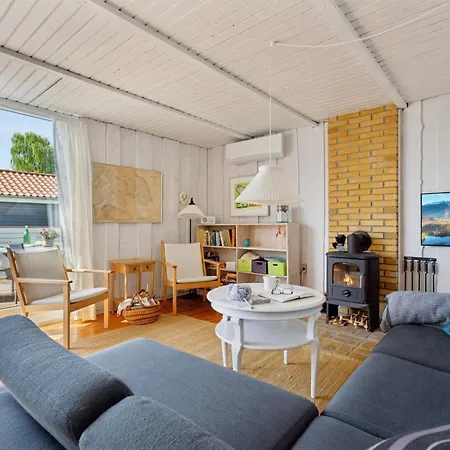 Hira - 200m From The Sea By Interhome Holiday home