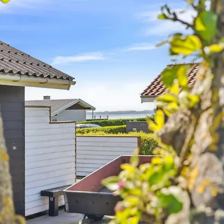 Hira - 200m From The Sea By Interhome Egernsund