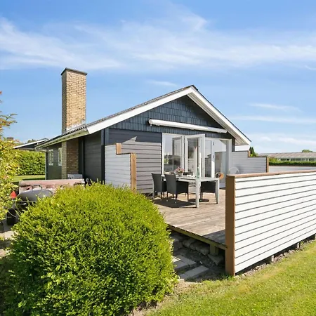 Hira - 200m From The Sea By Interhome Egernsund