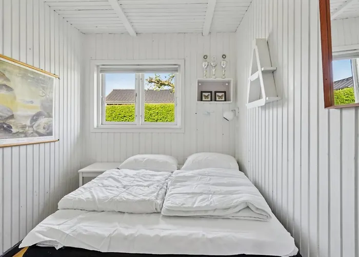 Hira - 200m From The Sea By Interhome Egernsund